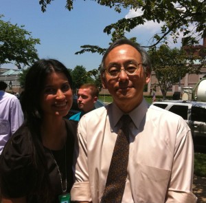 DOE Fellow, Sheidyn Ng, with Secretary of Energy Steven Chu 